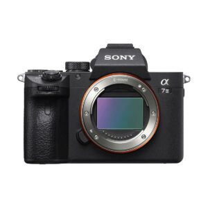 Sony A7 III järjestelmäkamera