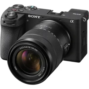 Sony A6700 + Sony SEL 18-135mm OSS