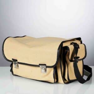 MYYTY Käytetty beige kameralaukku