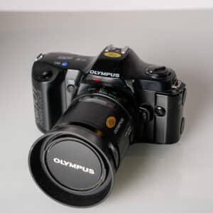 Käytetty Olympus Om101 Power Focus & Af zoom 28-85mm