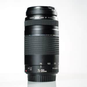 Käytetty Canon EF 75-300mm f4-5.6 III