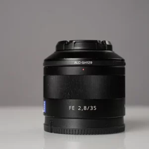 MYYTY Käytetty Sony FE Zeiss Sonnar T* 35mm f/2.8 ZA