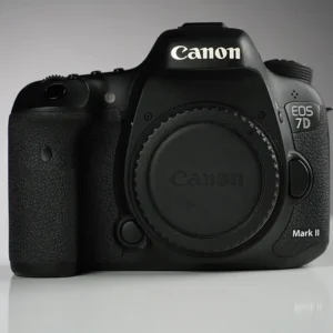 Käytetty Canon 7D mark II